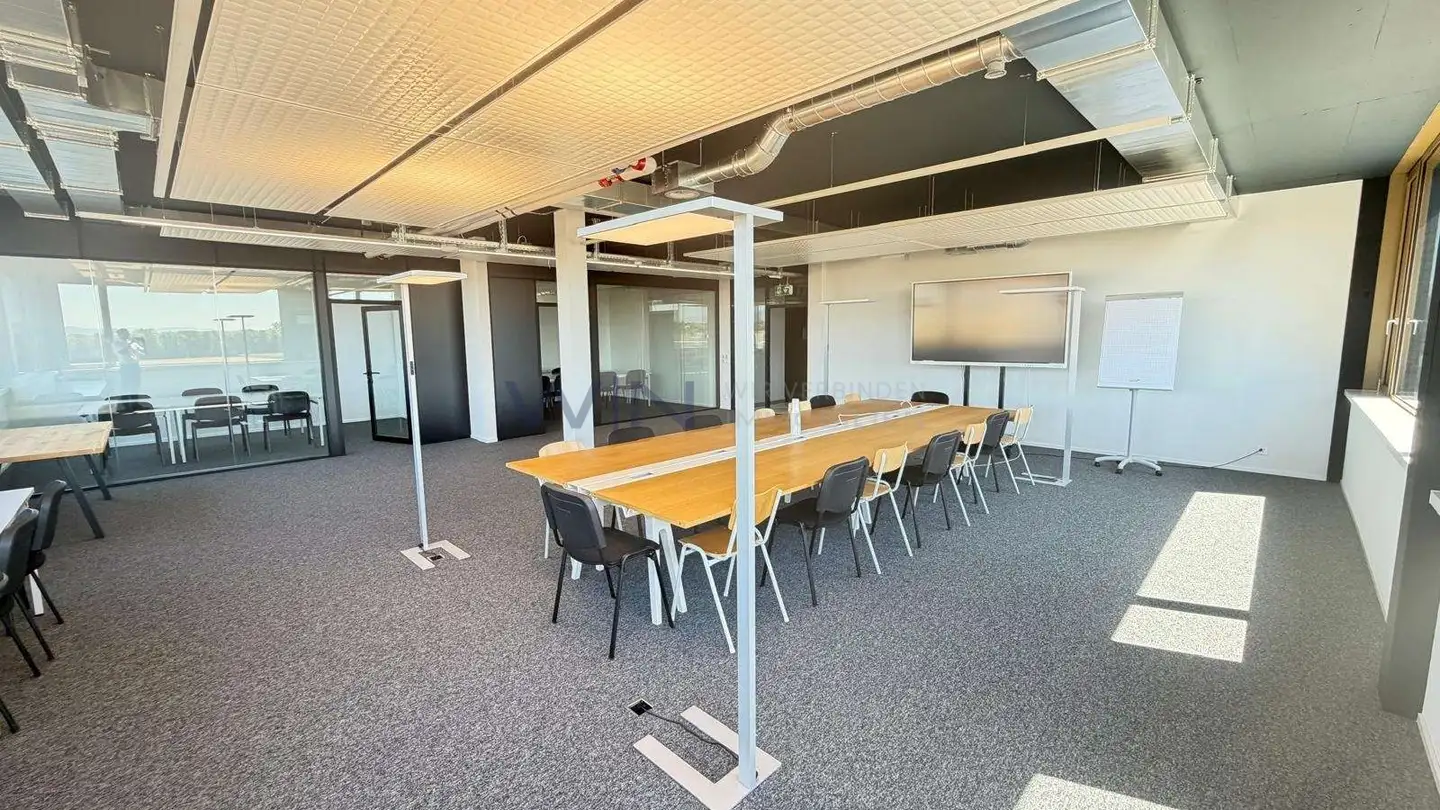 Office space for rent - 1566 St-Aubin FR - Photo 2