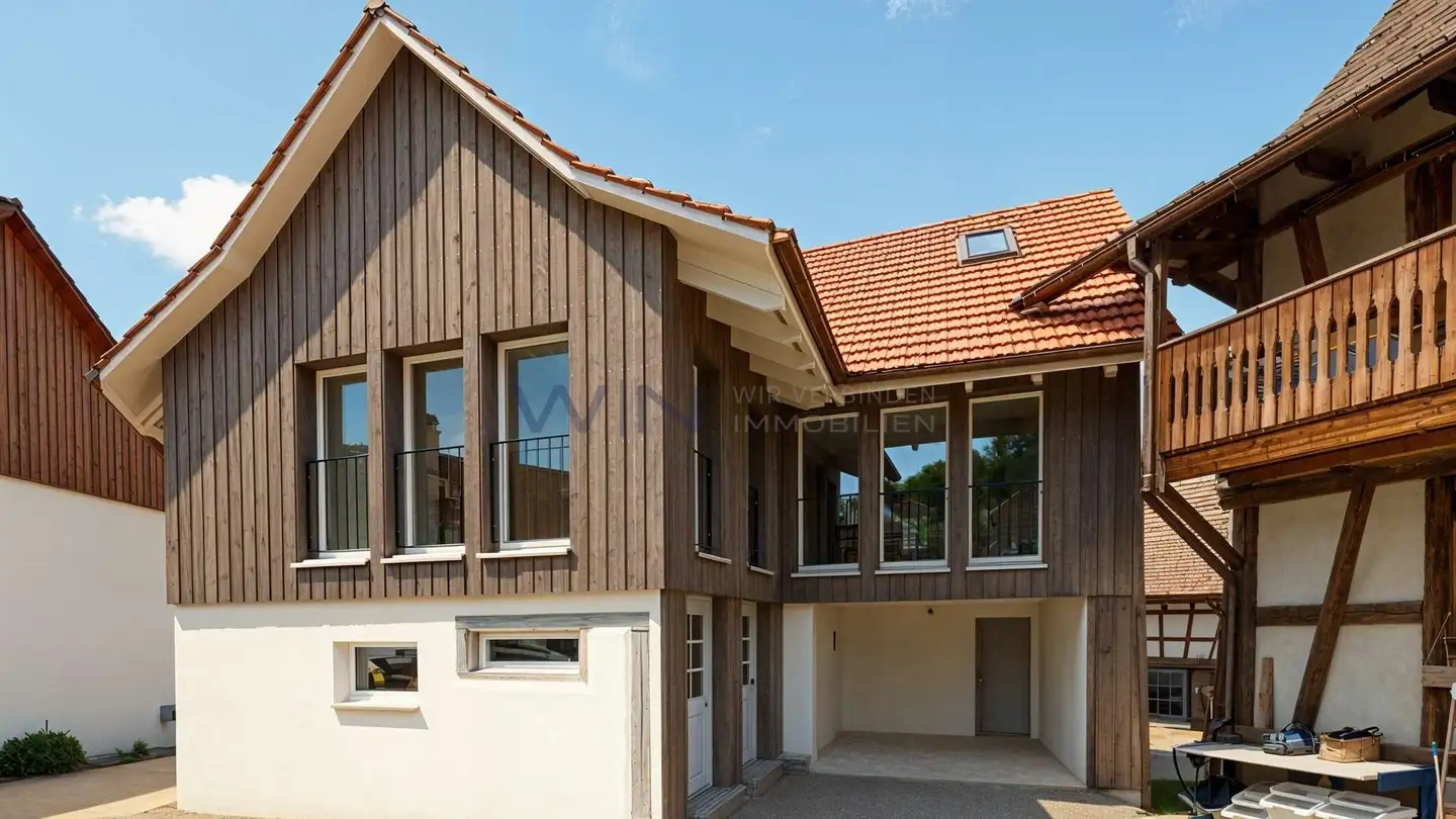 Casa bifamiliare in vendita - 8194 Hüntwangen