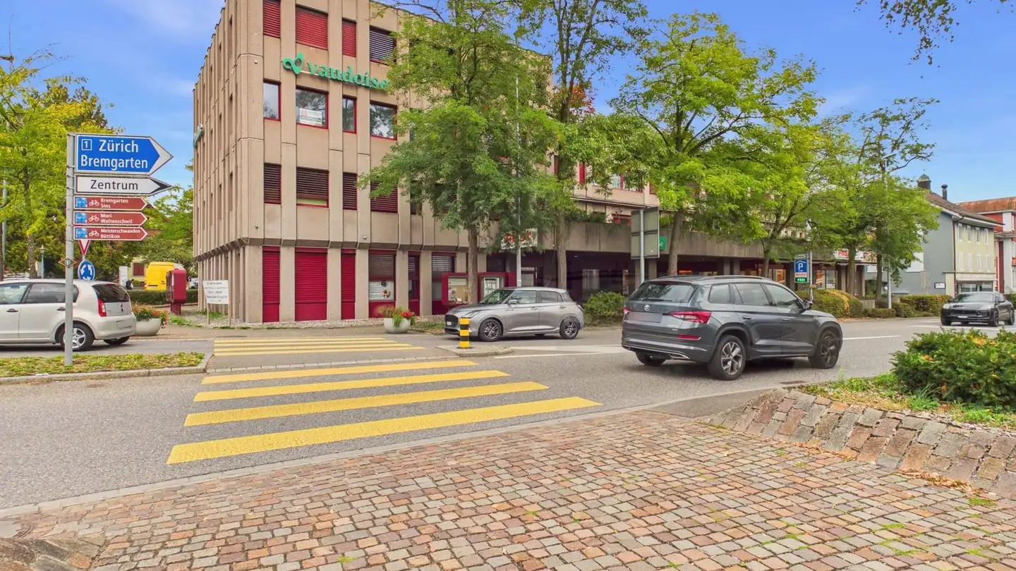 Commercial à louer - Zentralstrasse 52, 5610 Wohlen AG