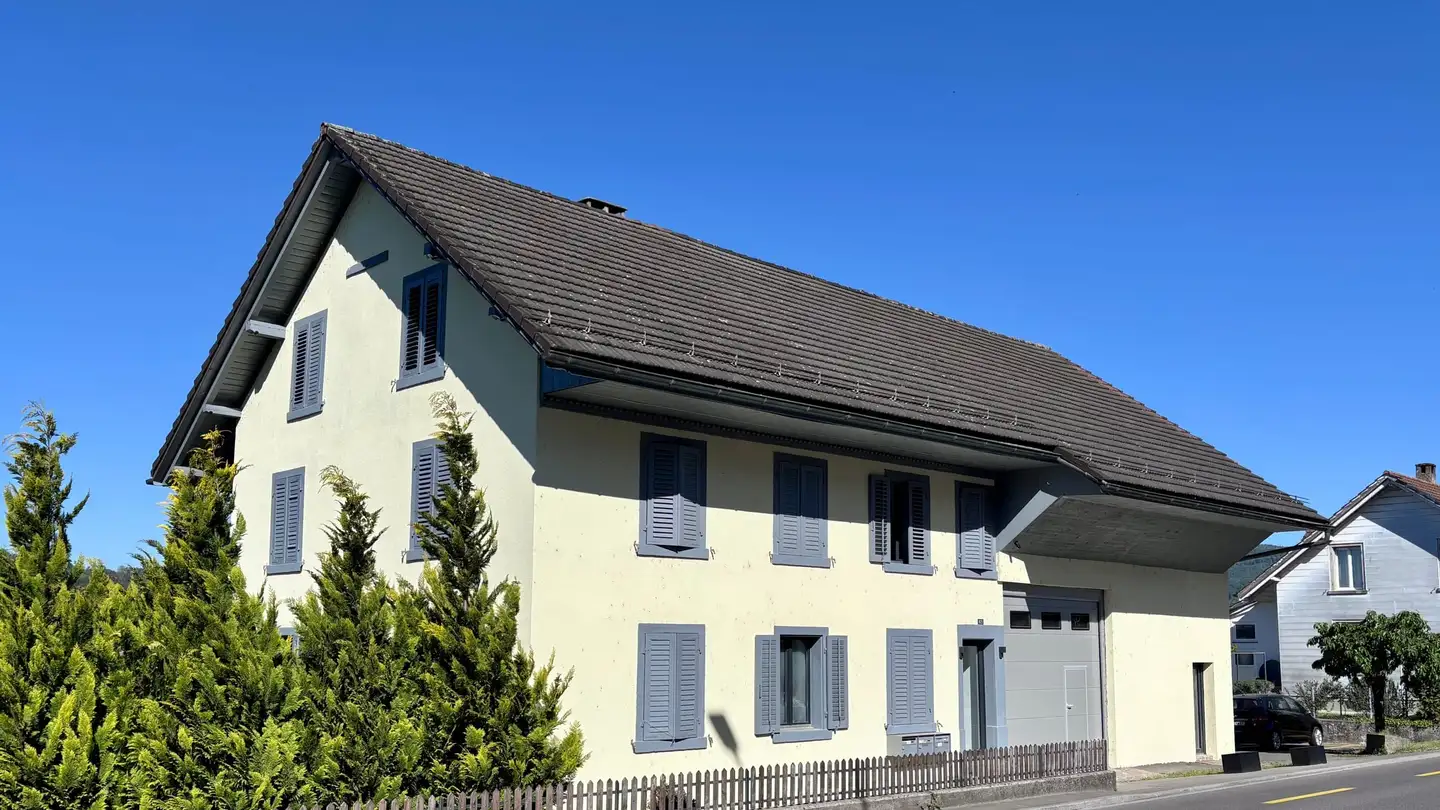 Mehrfamilienhaus kaufen - Hauptstrasse 65, 5113 Holderbank AG