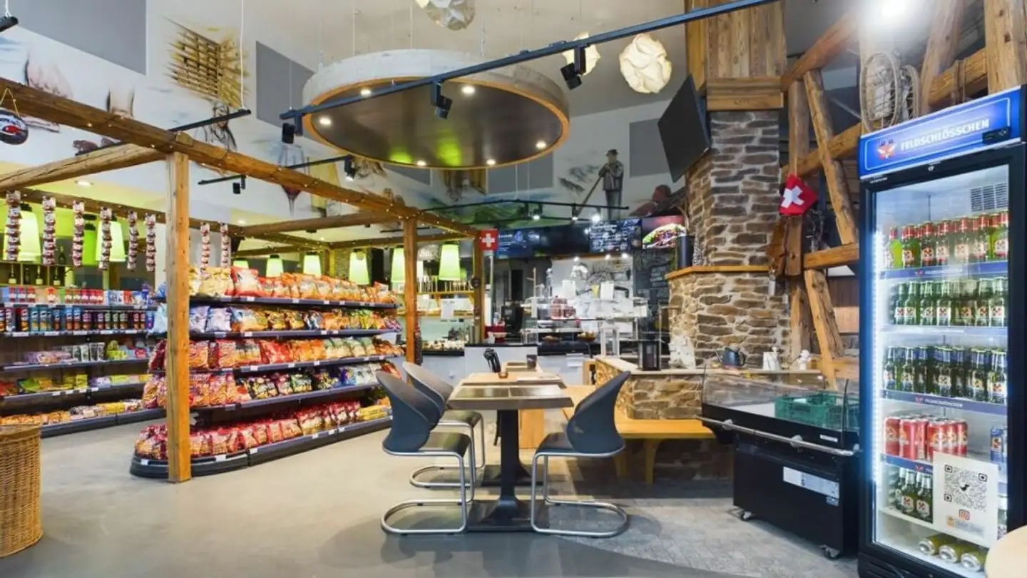 Stazione di servizio in affitto - Chaltenbodenstrasse 6a, 8834 Schindellegi - Photo 2