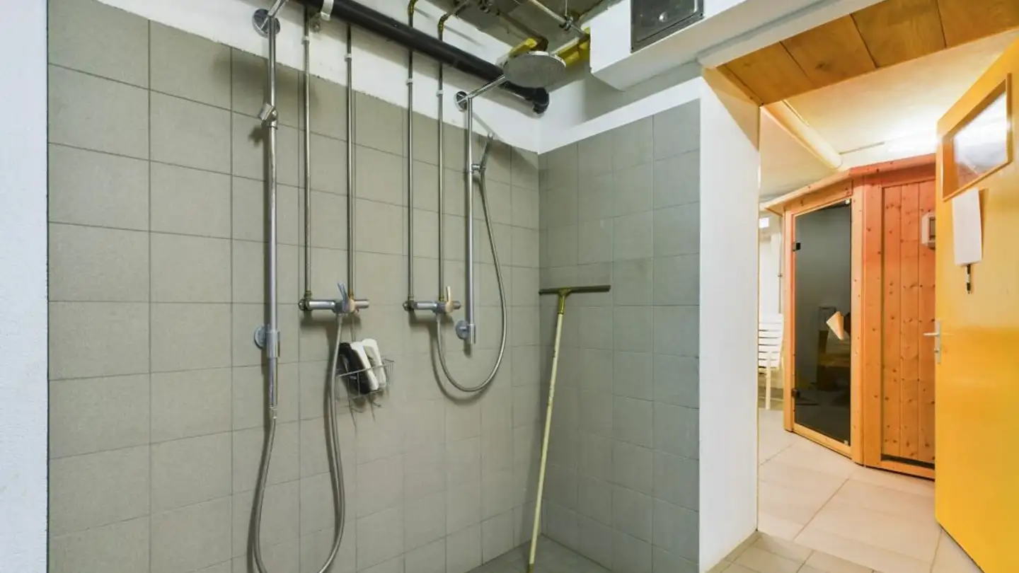 Edificio ad uso misto in vendita - Kirchstrasse 76, 2540 Grenchen - Photo 4