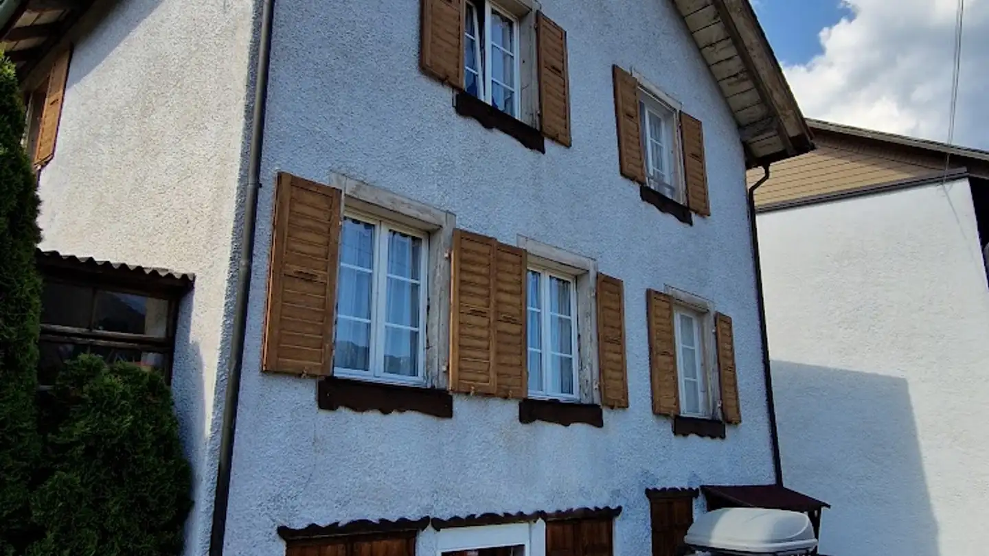 Single house for sale - 2742 Perrefitte