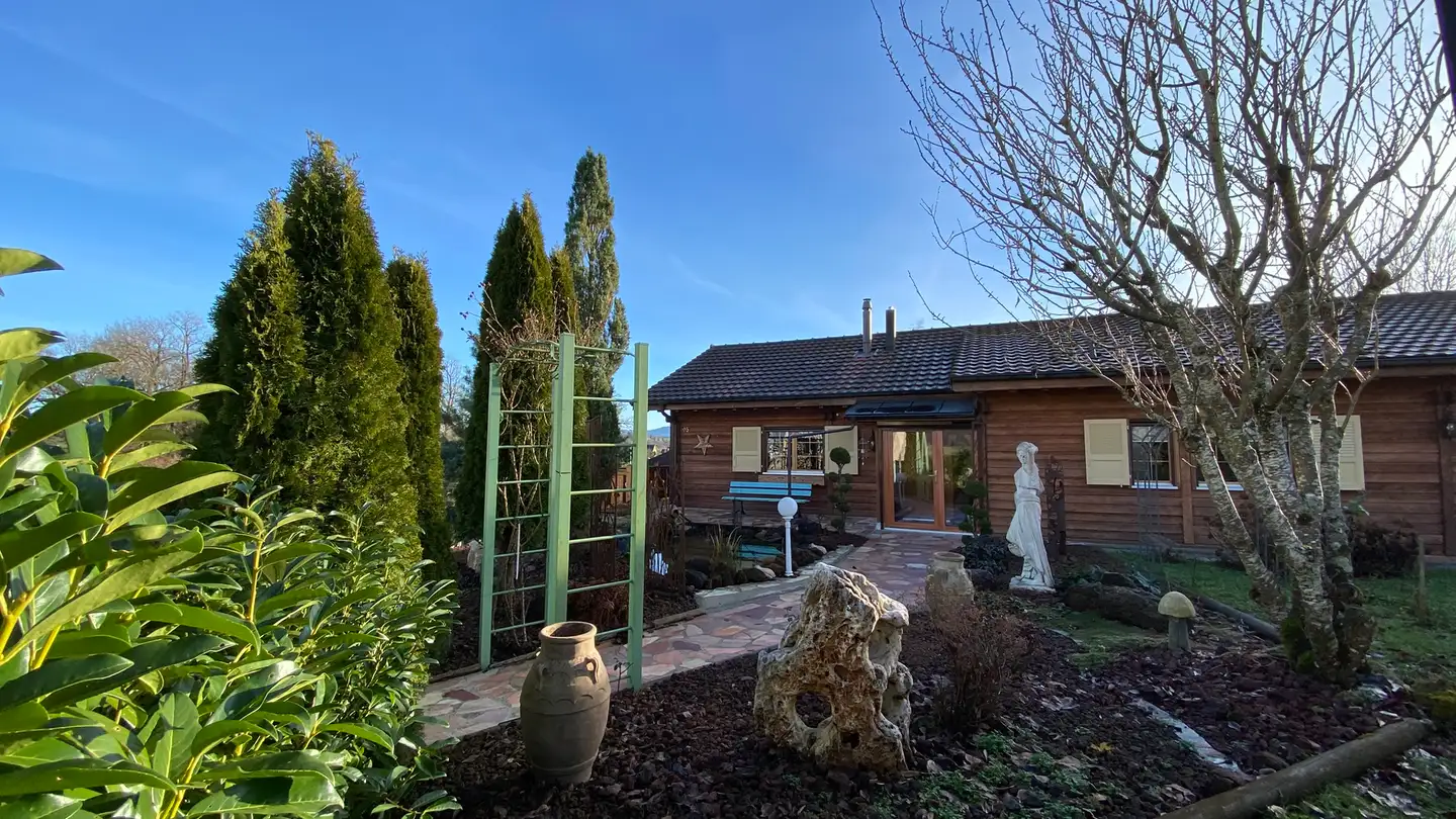 Chalet for sale - 2933 Damphreux