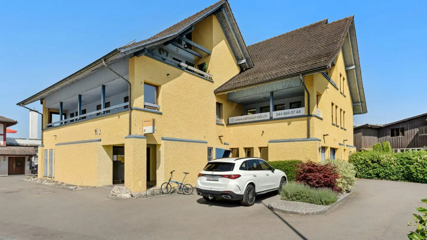 Edificio residenziale in vendita - Landstrasse 13, 8197 Rafz