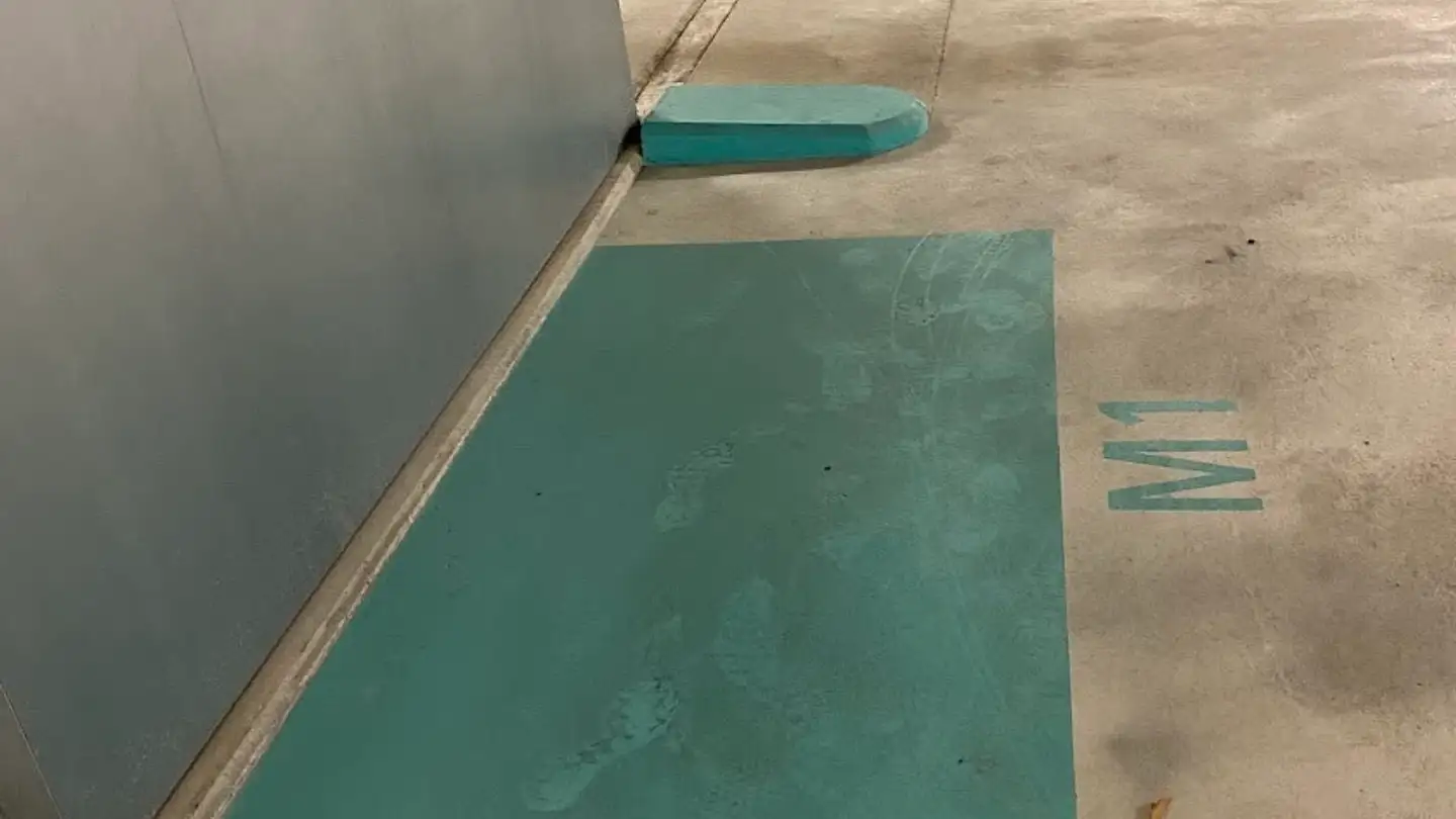 Tiefgaragenstellplatz mieten - Hofackerstrasse 3, 8471 Oberwil (Dägerlen)