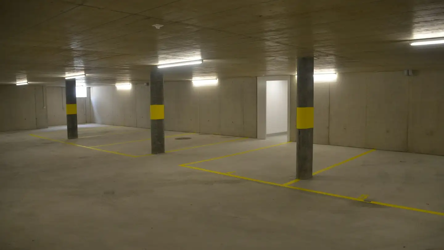 Underground parking space for rent - Eibenstrasse 10, 8472 Seuzach