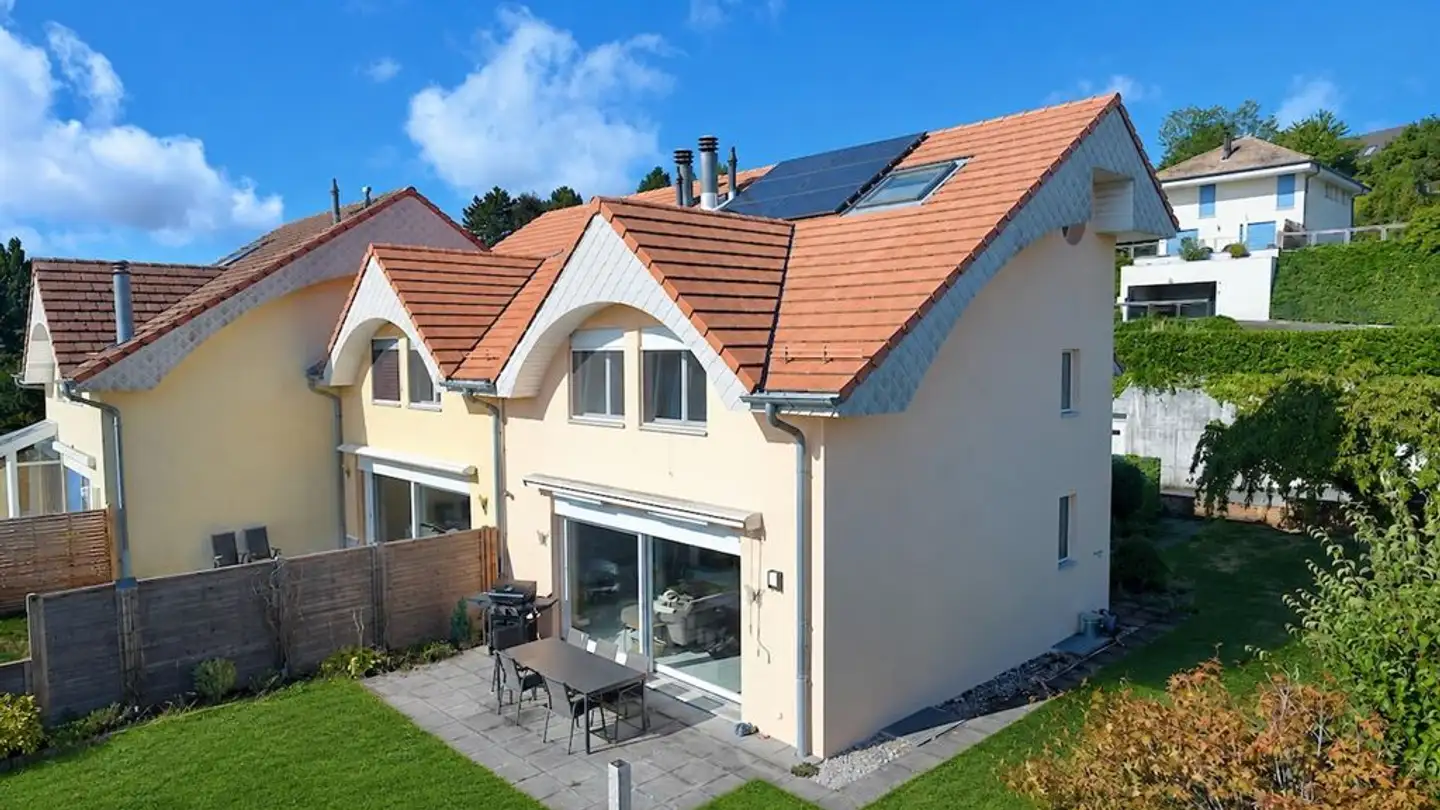 Villa for sale - 1143 Apples - Photo 3