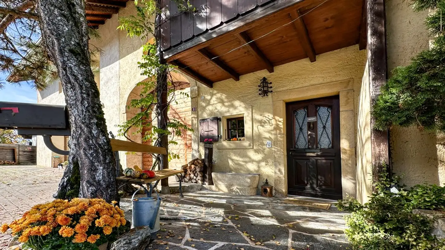 Villa for sale - 1316 Chevilly