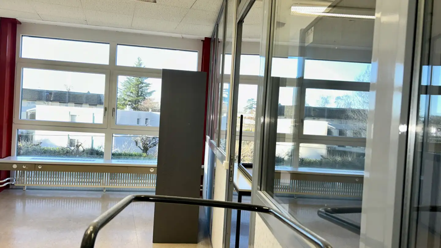 Negozio in affitto - Route De Bellevue 7, 2074 Marin-Epagnier - Photo 4