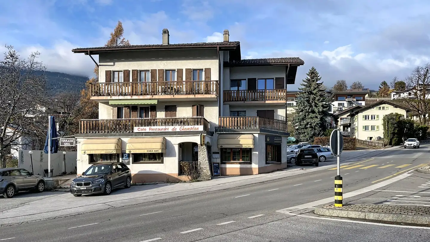 Edificio ad uso misto in vendita - 1971 Grimisuat