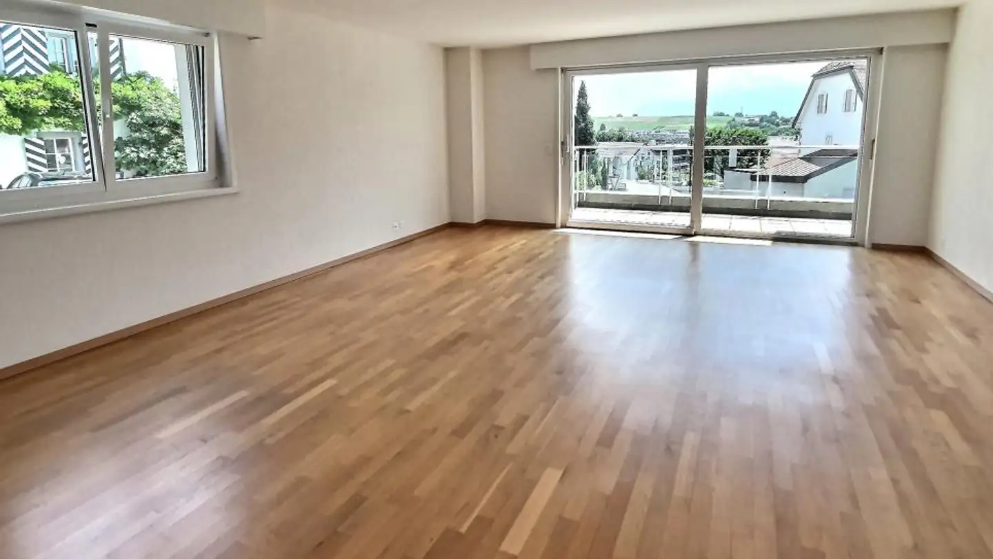 Apartment for sale - 1027 Lonay