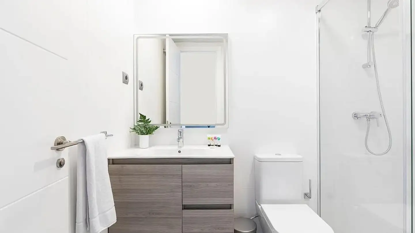 Appartement à louer - 1201 Genève - Photo 2