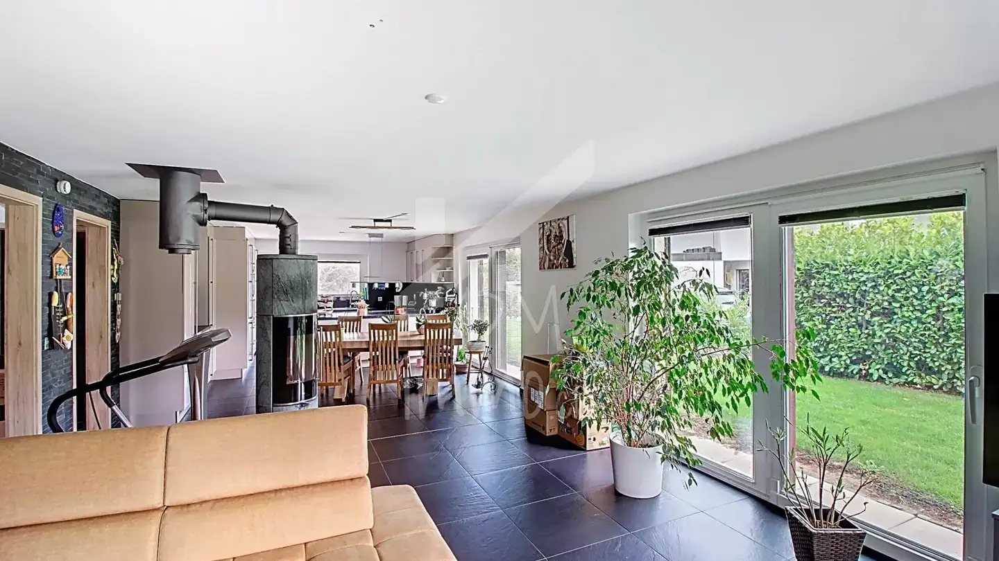 Villa for sale - 1926 Fully