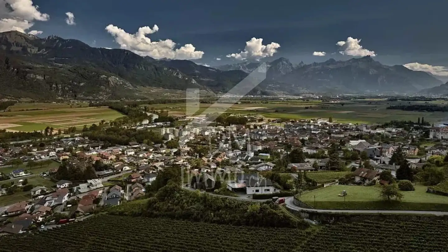 Shop for sale - 1896 Miex