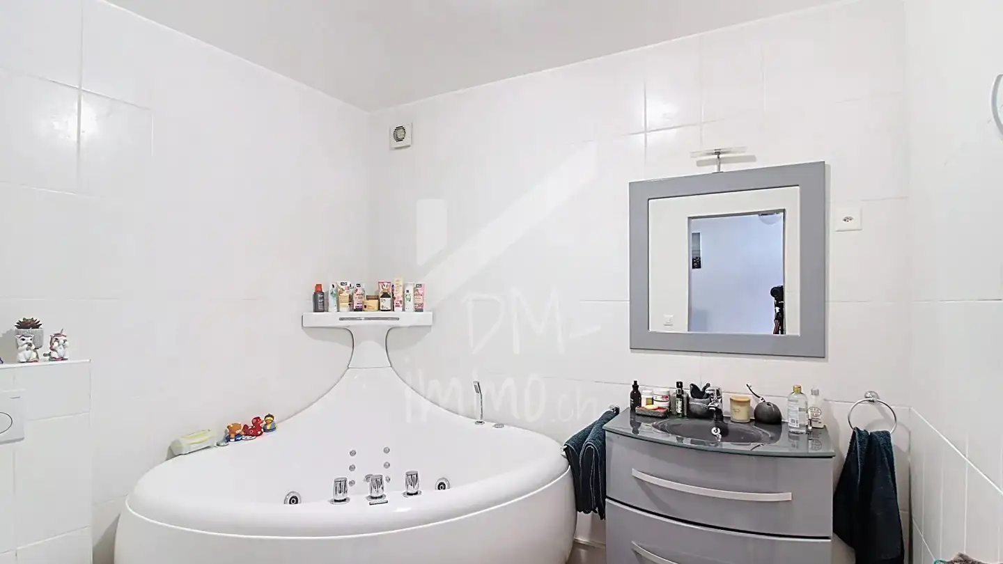 Mixed-use building for sale - 1926 Fully - Photo 4