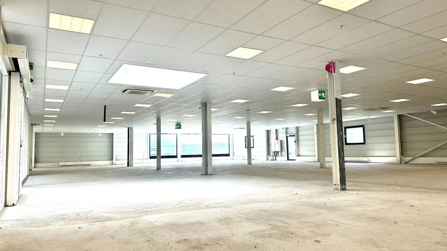 Grande magazzino in affitto - Route Cantonale 9, 1964 Conthey - Photo 4