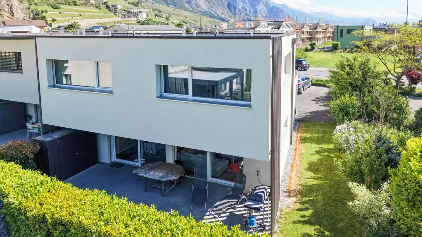 Row house for rent - 1913 Saillon
