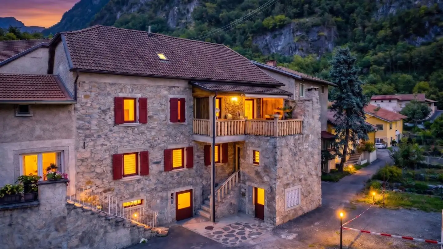 Residential building for sale - 1905 Dorénaz