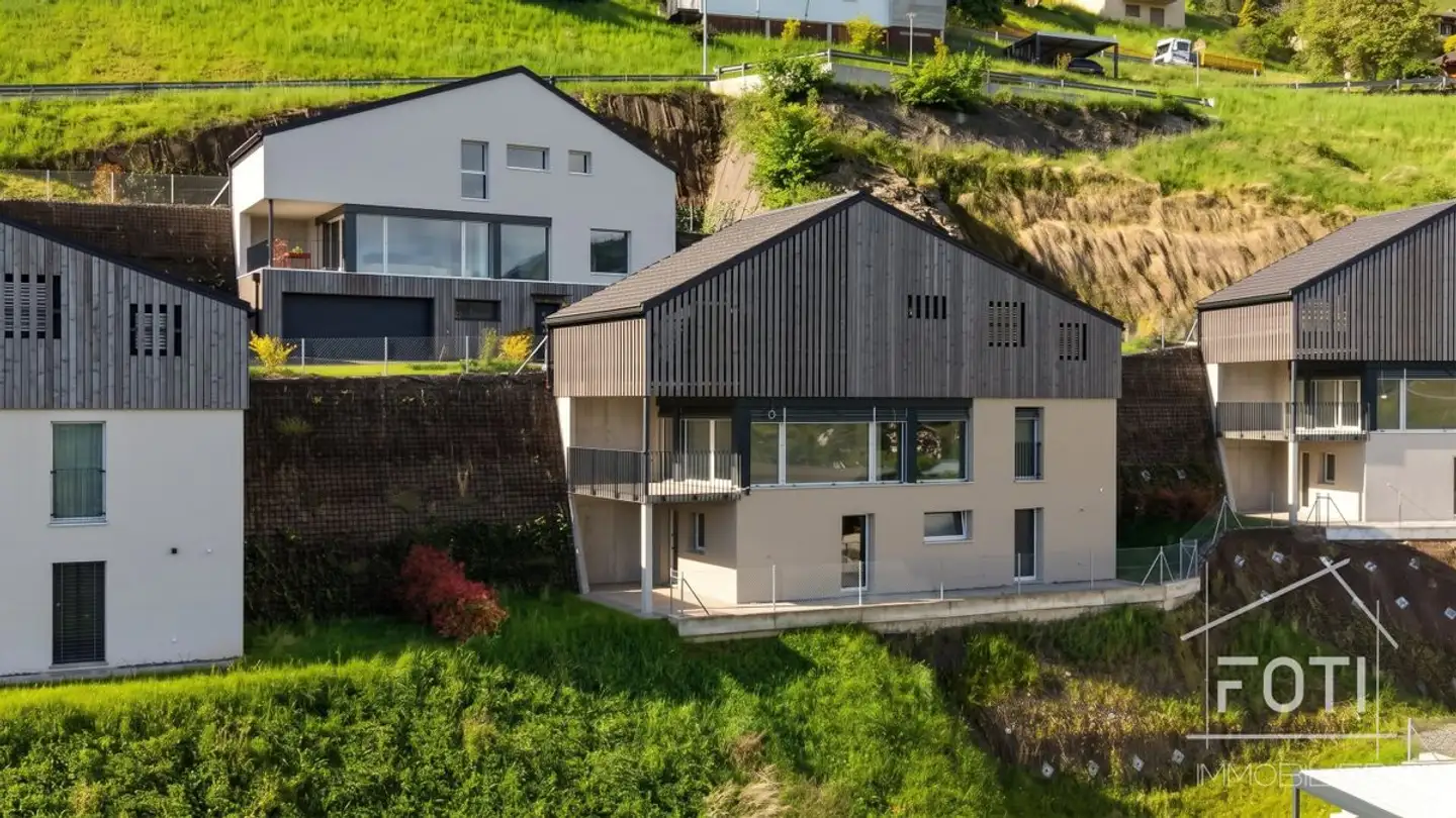 Stepped house for sale - 1871 Choëx