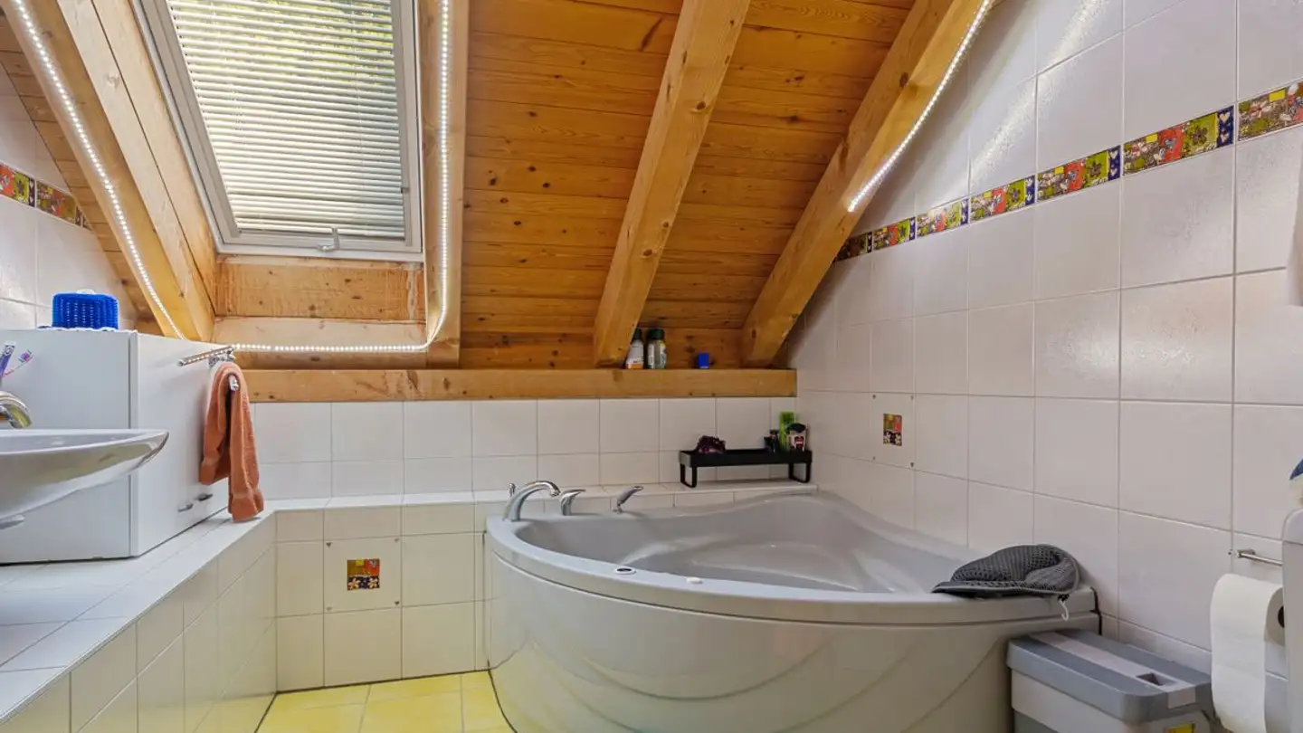 Maison individuelle à vendre - Derrière l'Eglise 19, 2615 Sonvilier - Photo 4