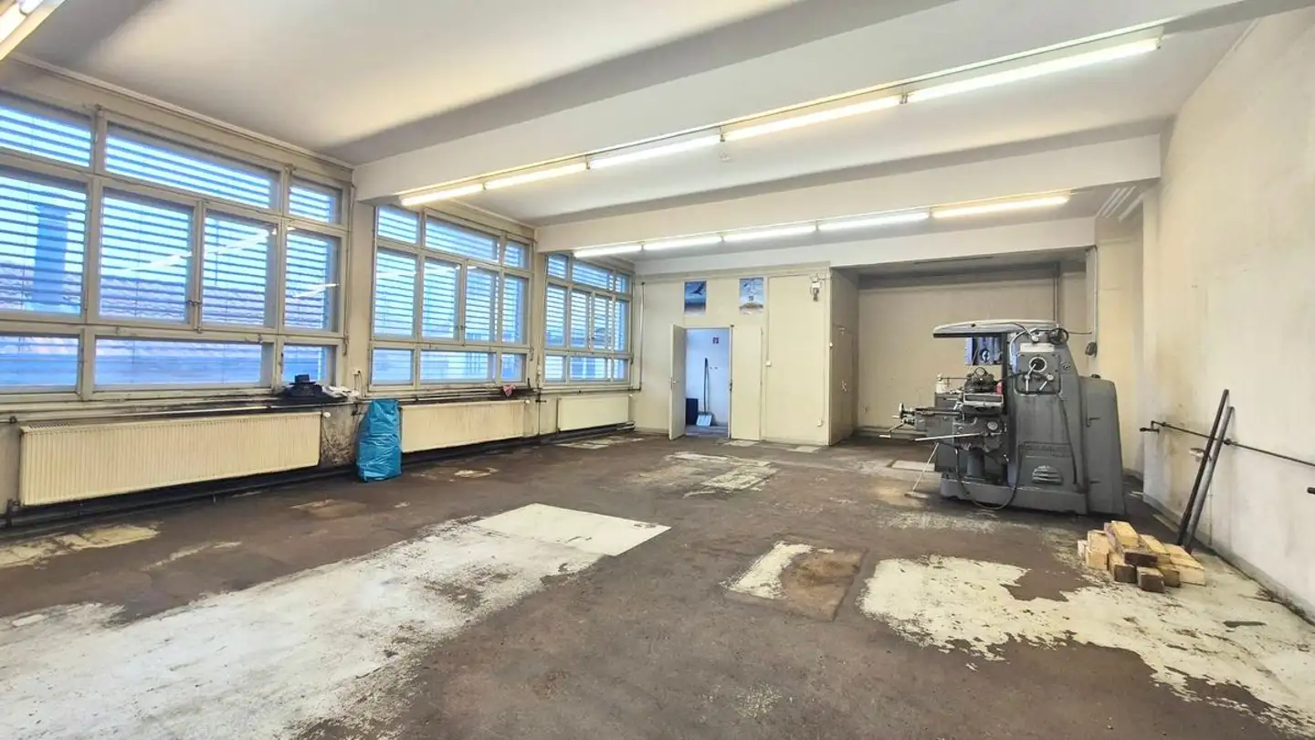 Workshop for rent - Rue De La Vignette 13, 2613 Villeret - Photo 2