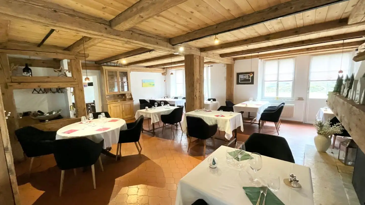 Restaurant for rent - La Clef 6, 2722 Les Reussilles - Photo 3