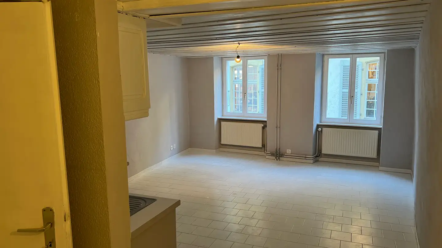 Studio à louer - Rue de l'Eglise 6, 2900 Porrentruy - Photo 3