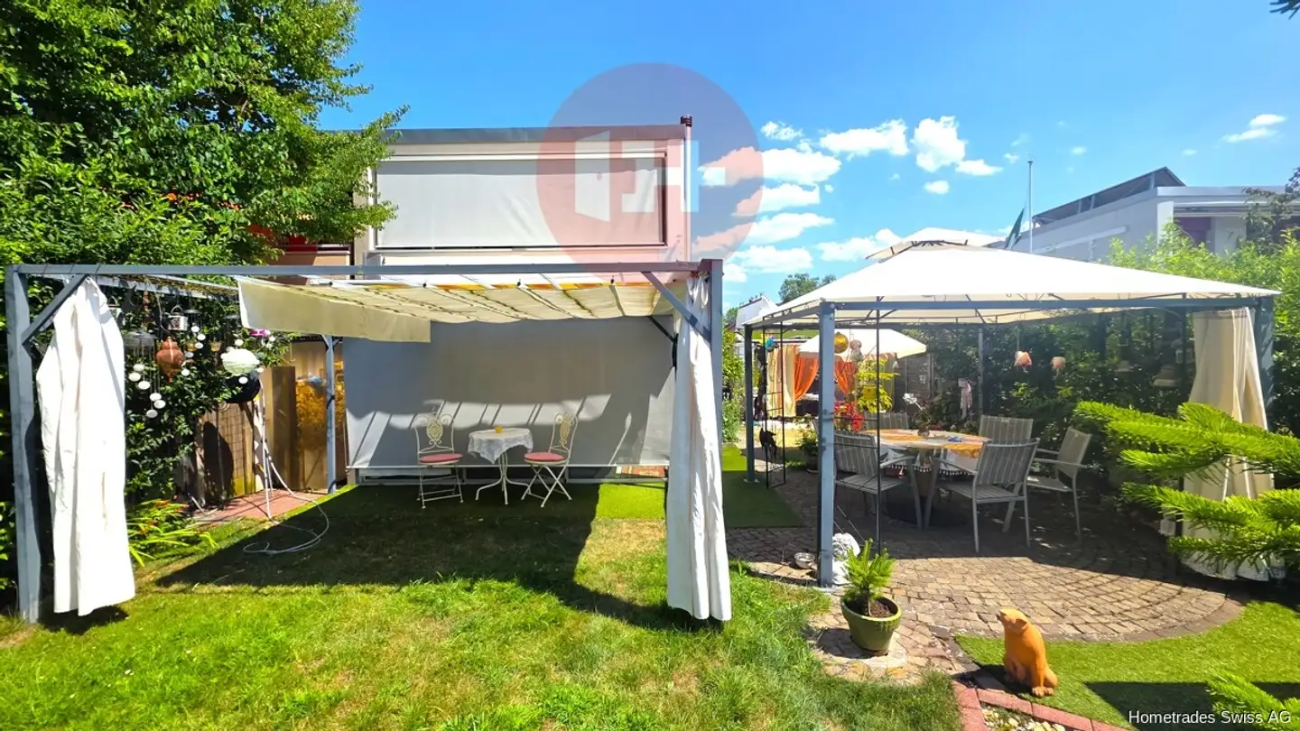 Row house for sale - 4153 Reinach BL - Photo 2