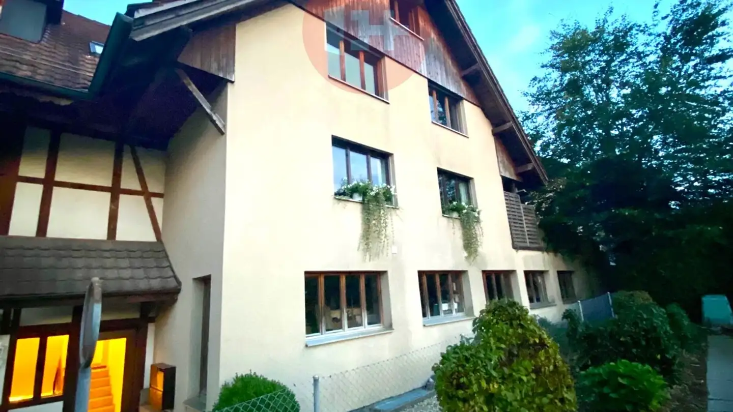 Duplex for sale - 4934 Madiswil