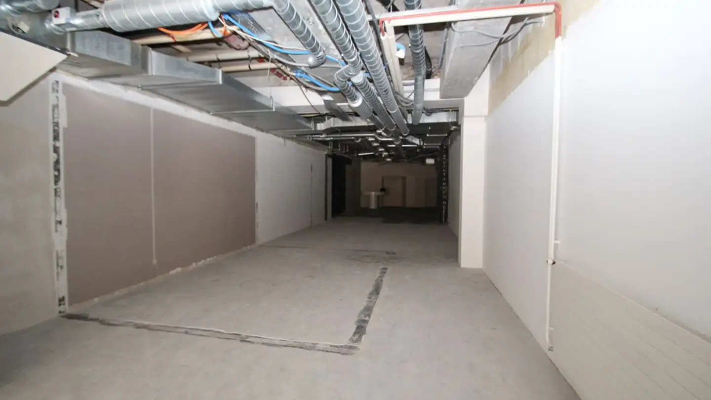 Magasin à louer - Rue de l'Hôpital, 2000 Neuchâtel - Photo 2