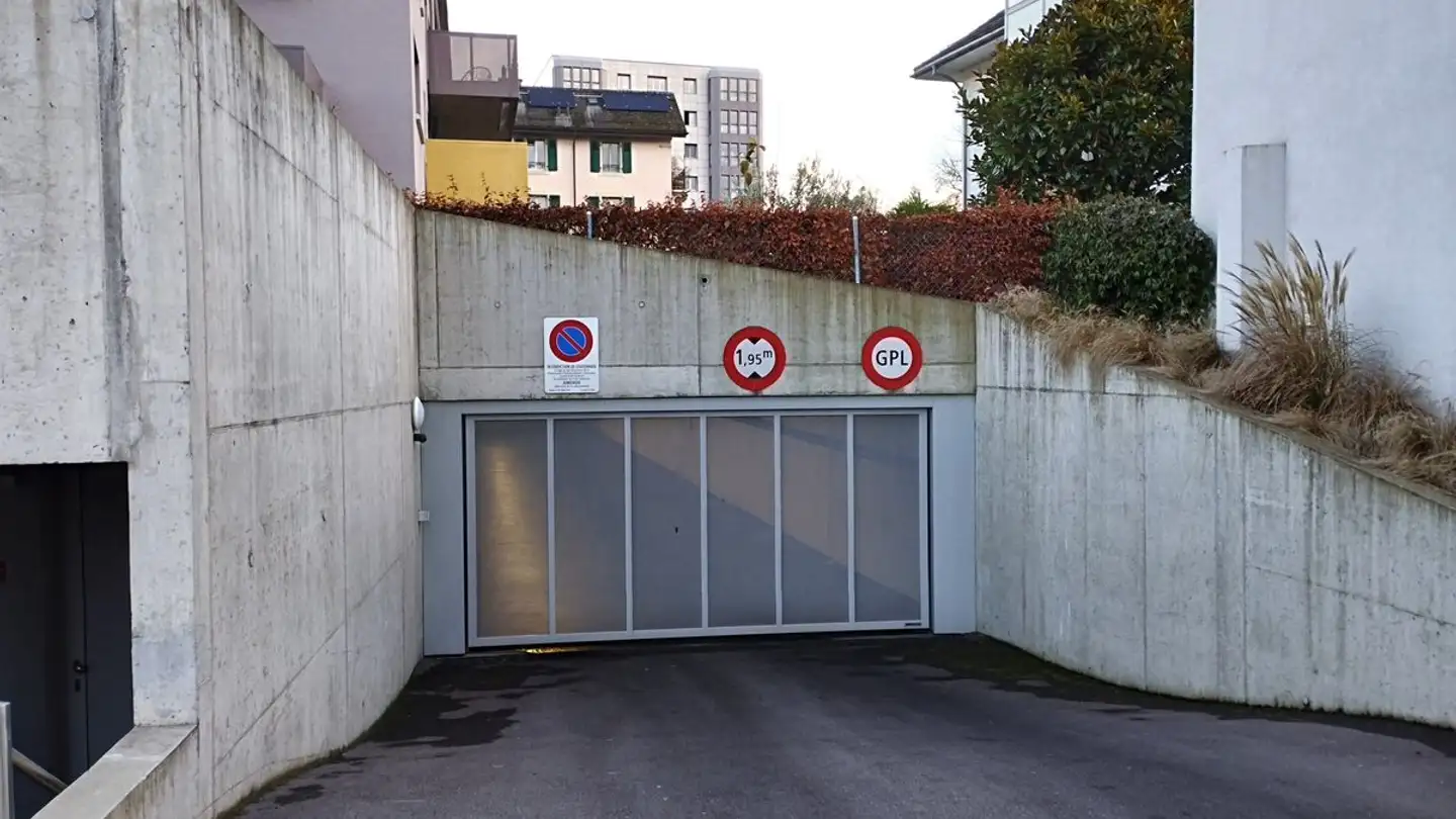 Parcheggio sotterraneo in affitto - Rue Des Terreaux, 1814 La Tour-de-Peilz