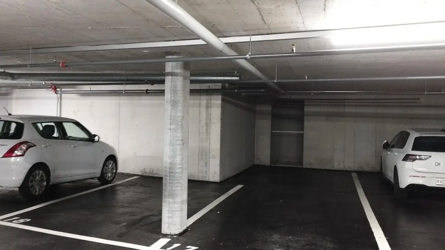 Parcheggio sotterraneo in affitto - Rue Des Terreaux, 1814 La Tour-de-Peilz - Foto 3