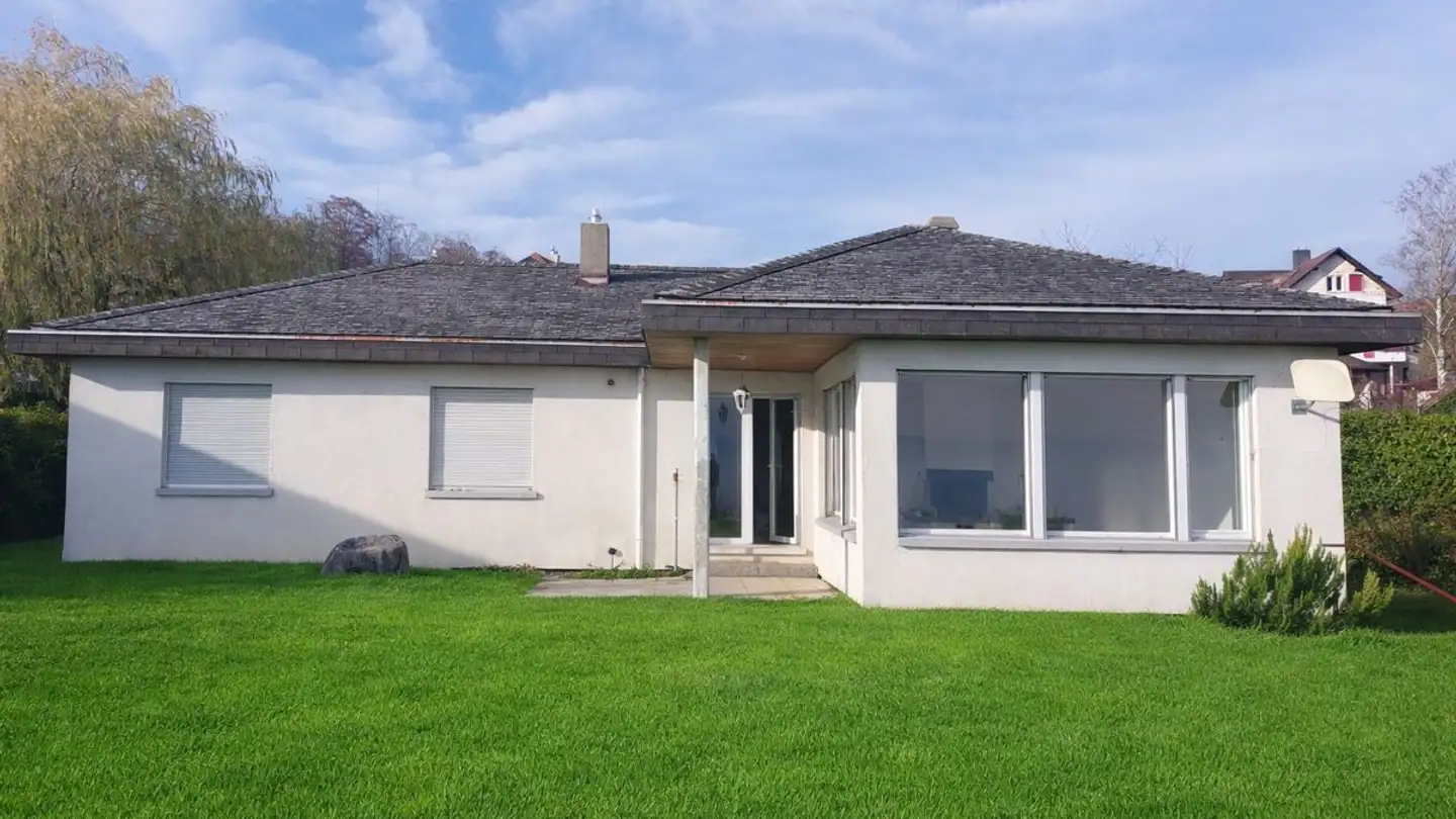 Villa for sale - 2037 Montmollin