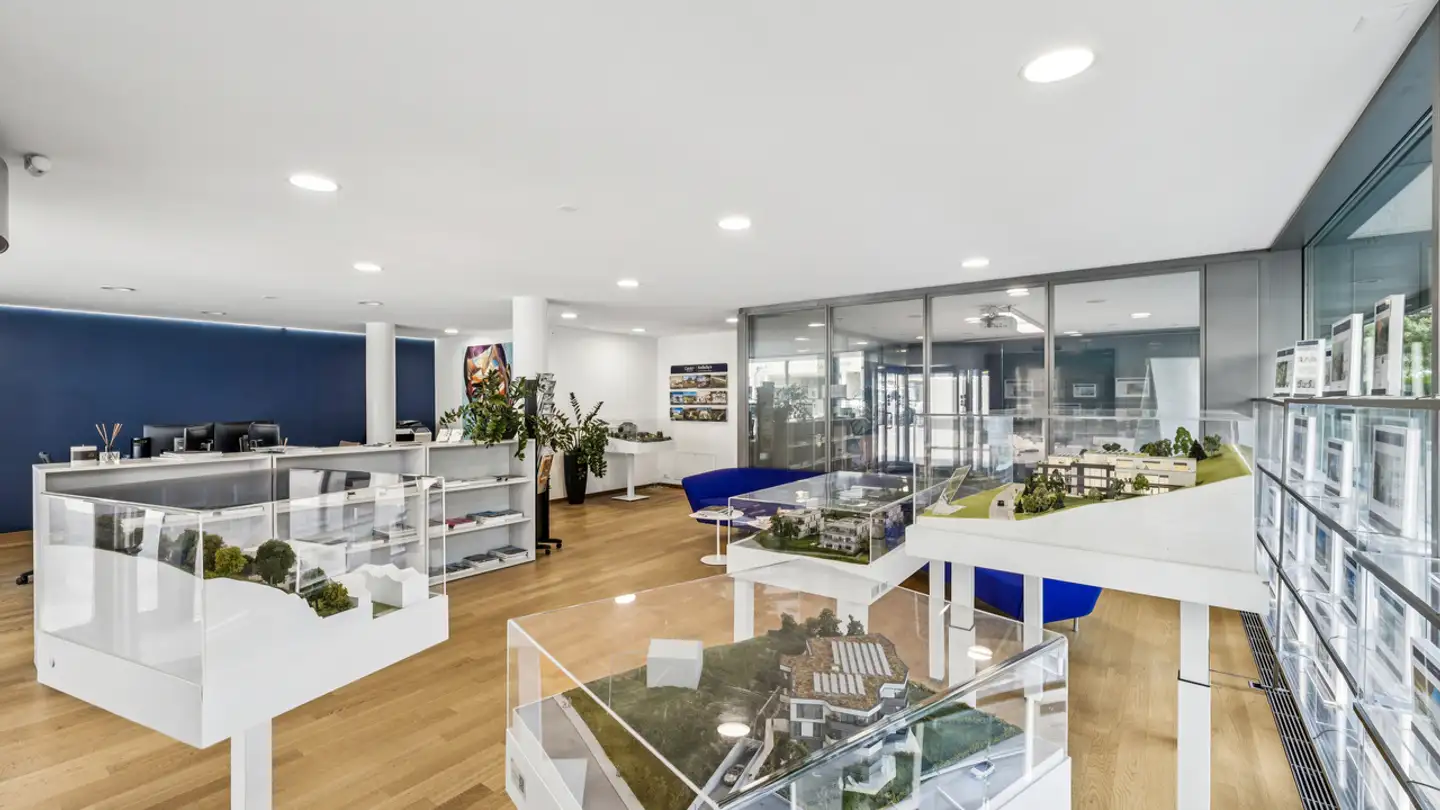 Commercial for sale - 1820 Montreux