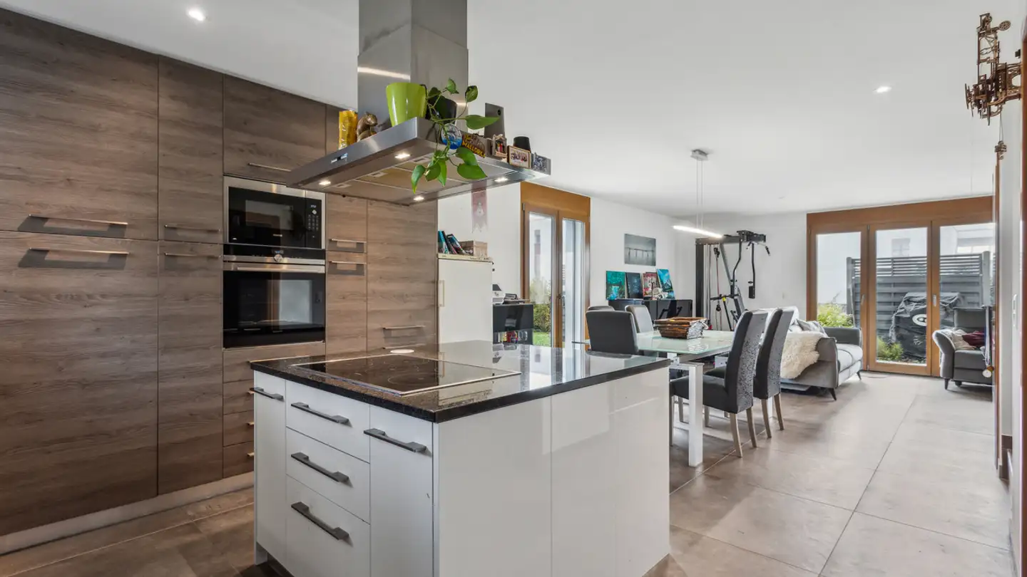 Row house for sale - 1723 Marly