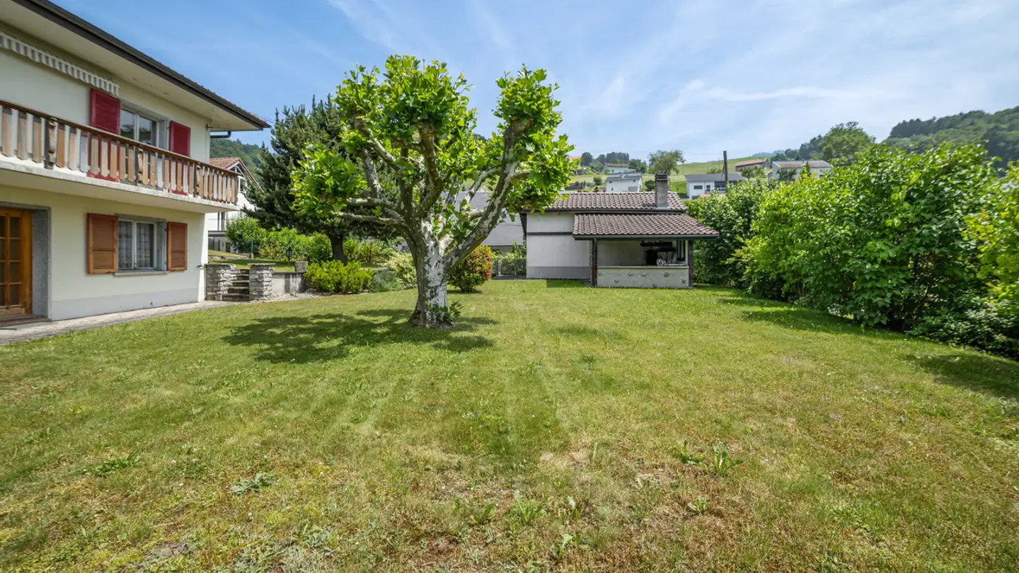 Casa singola in vendita - Sur La Roche, 1634 La Roche FR - Photo 3