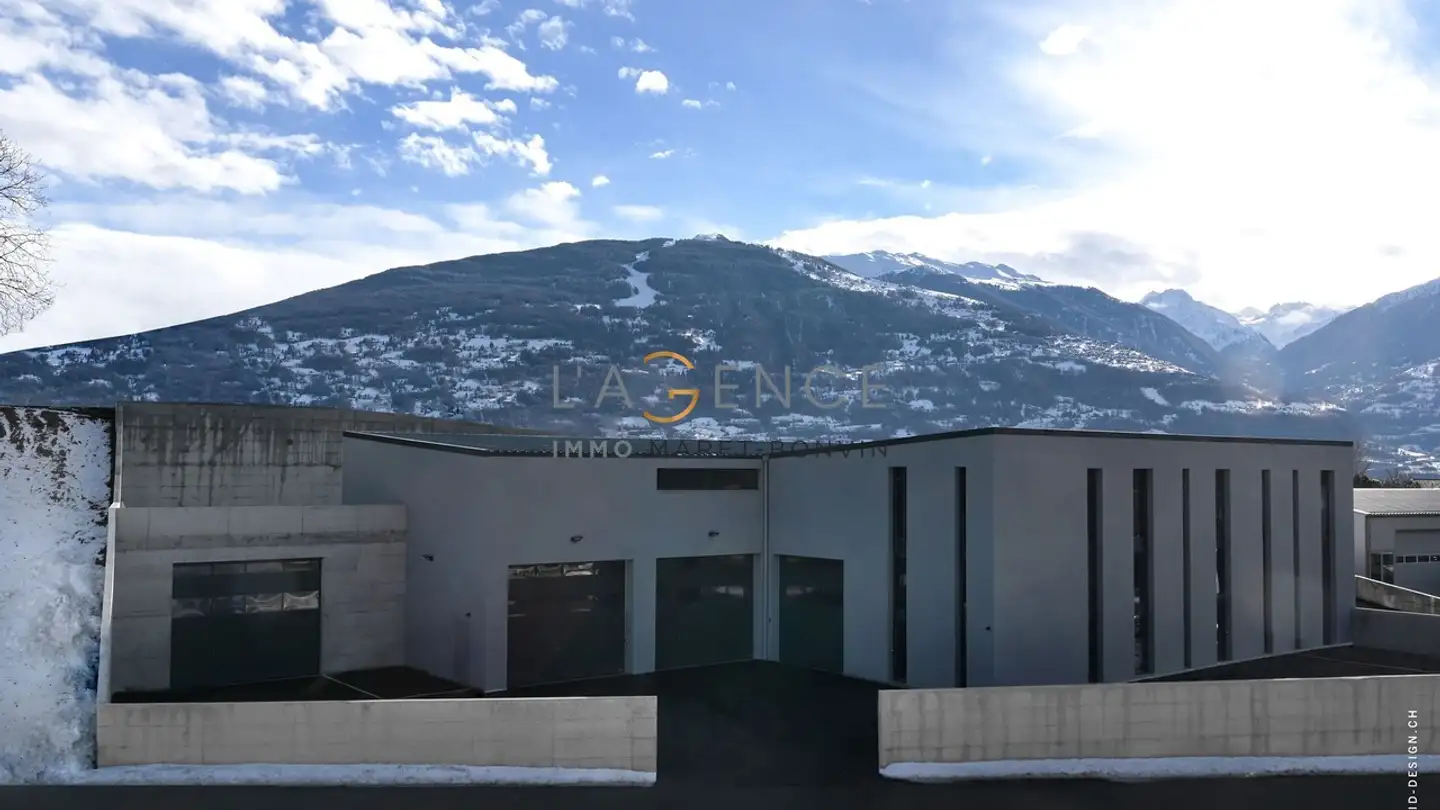 Industrial property for rent - 1965 Savièse