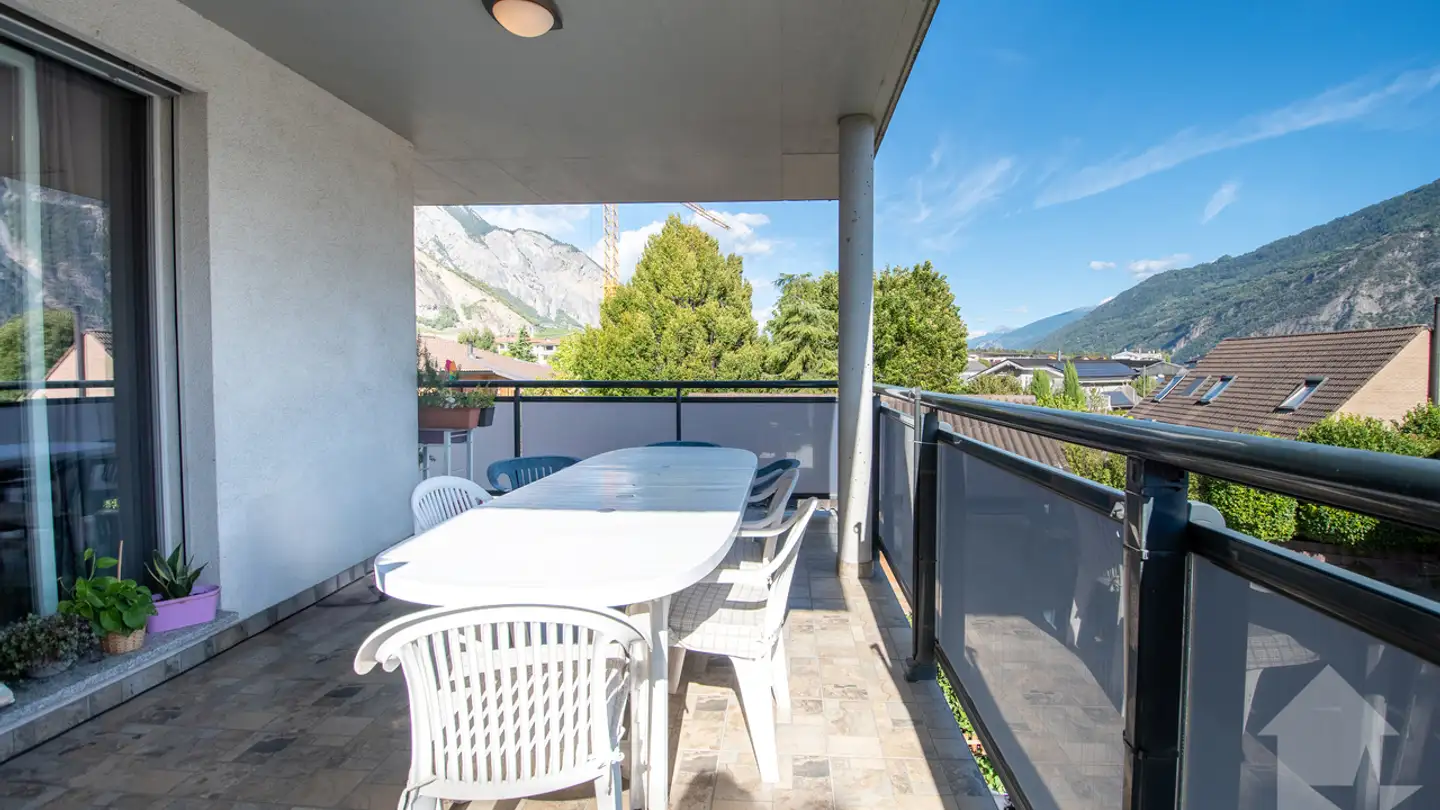 Apartment for sale - 1912 Leytron