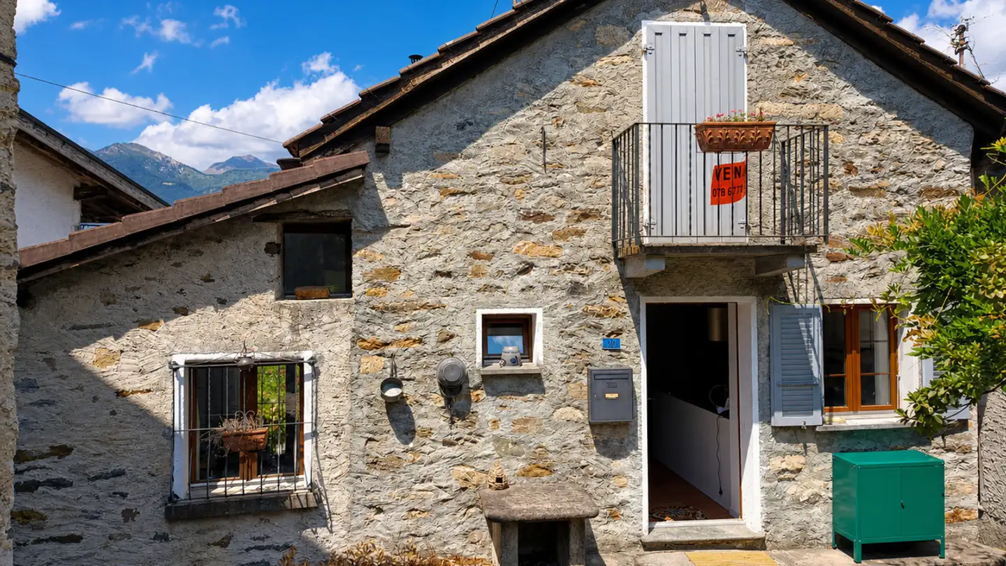 Einfamilienhaus kaufen - La Stráda Dal Castèl 20, 6574 Vira (Gambarogno)
