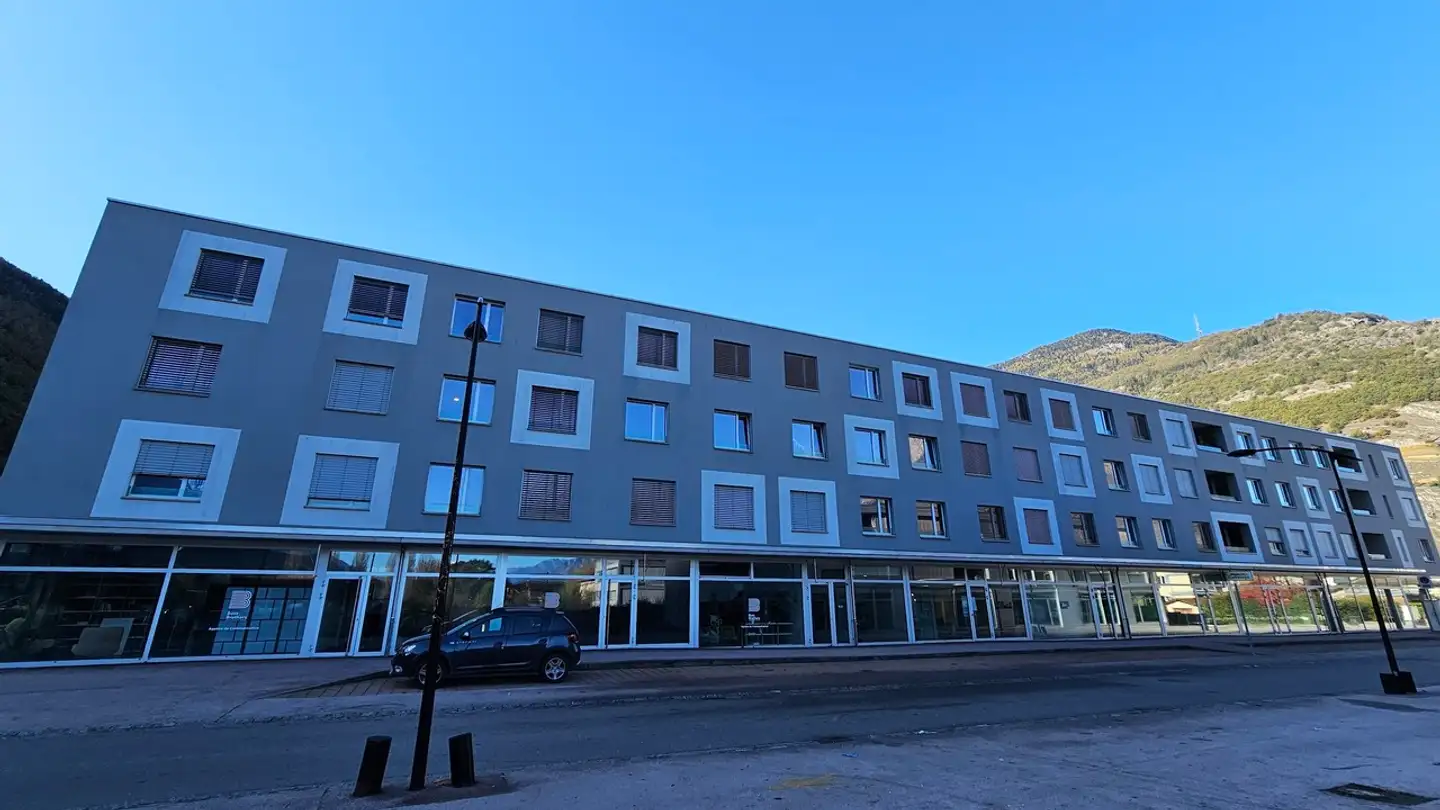 Underground parking space for rent - Rue d'Octodure 42, 1920 Martigny