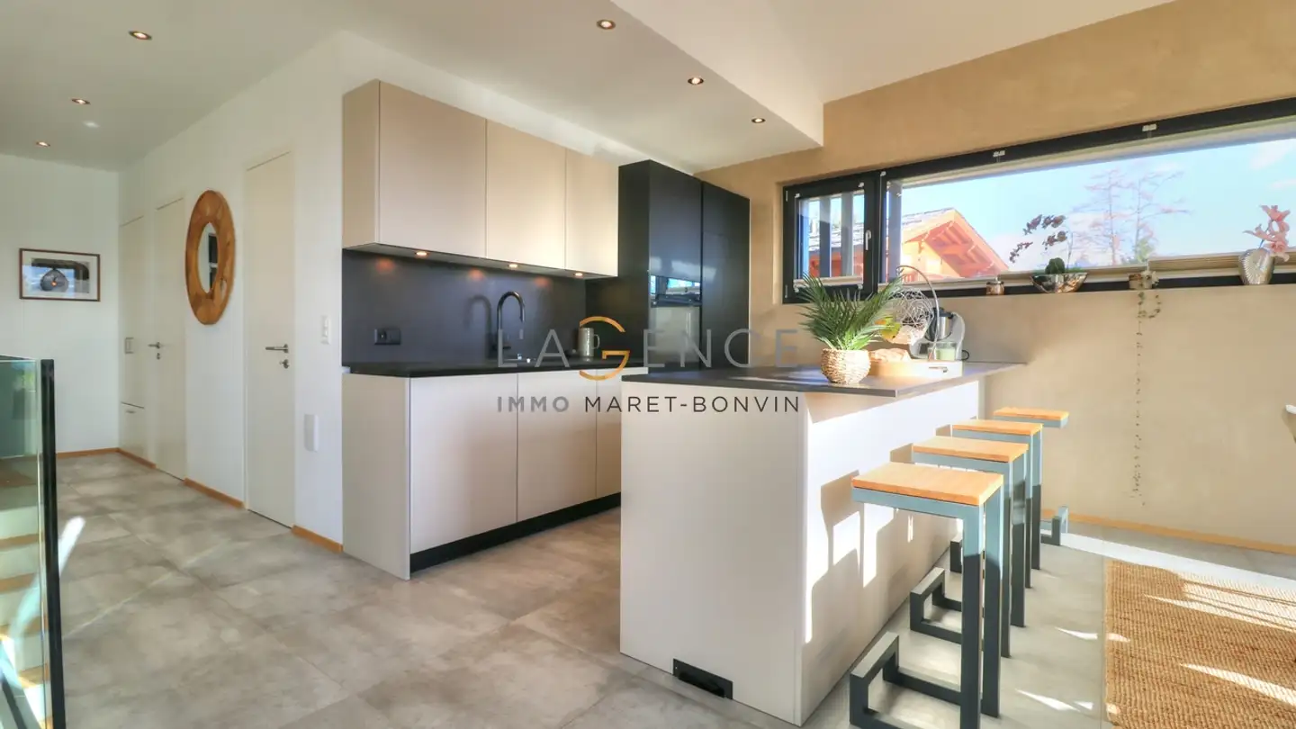 Chalet for sale - Route D'anzère, 1972 Anzère - Photo 3