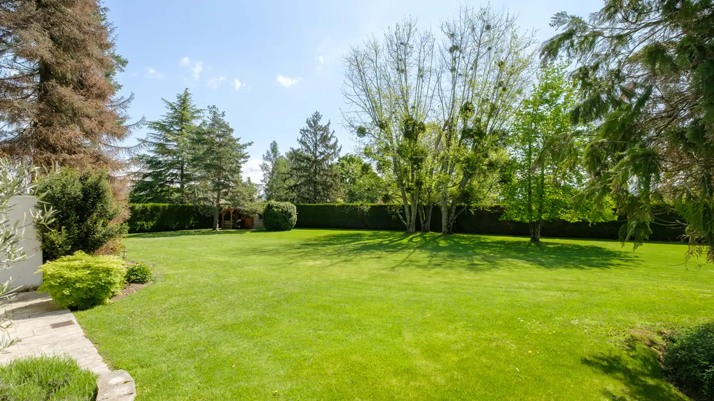 Constructible plot for sale - 1295 Tannay