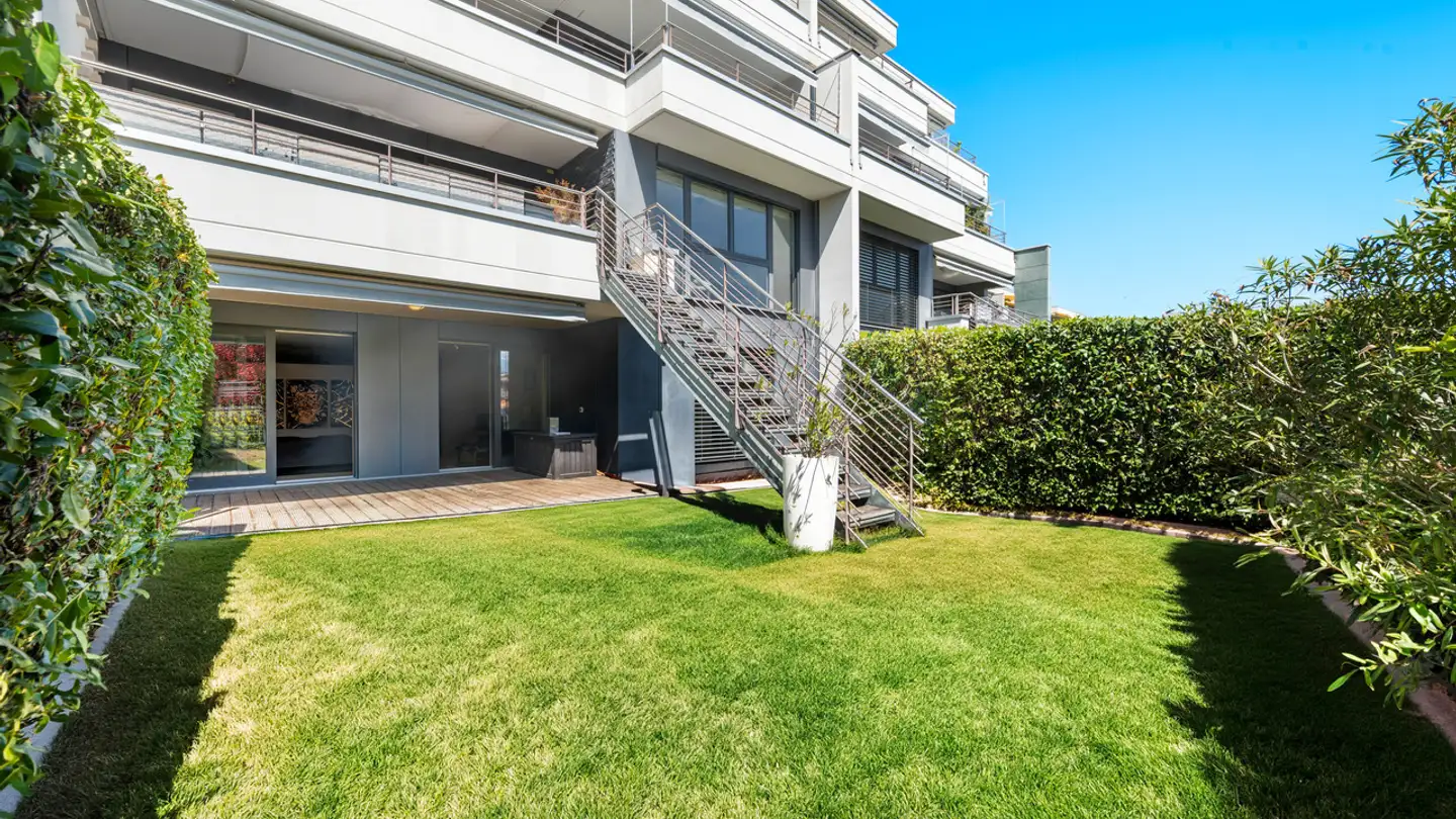 Duplex for sale - 1009 Pully