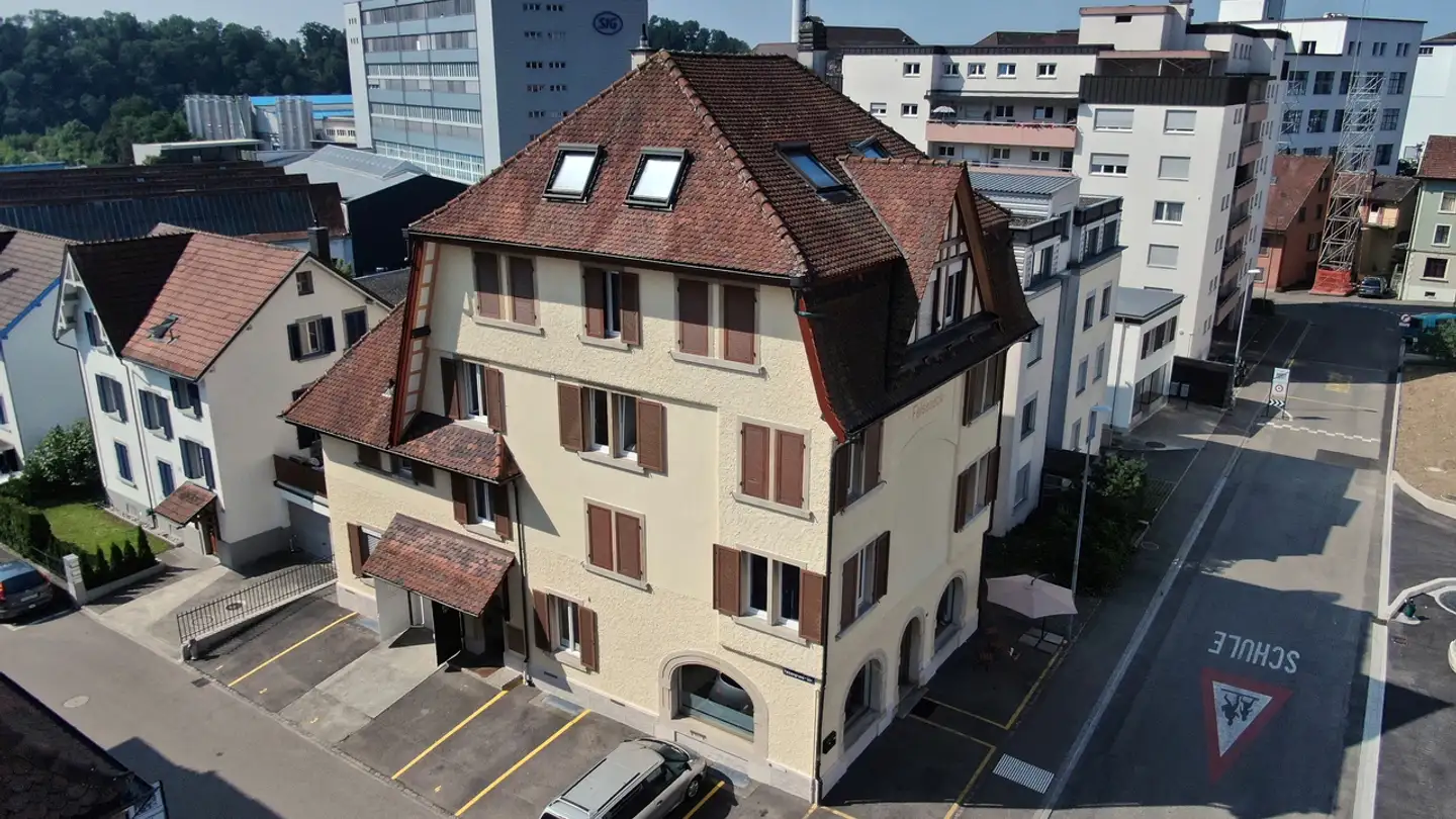 Wohnung mieten - Rheingoldstrasse 10, 8212 Neuhausen am Rheinfall - Foto 2
