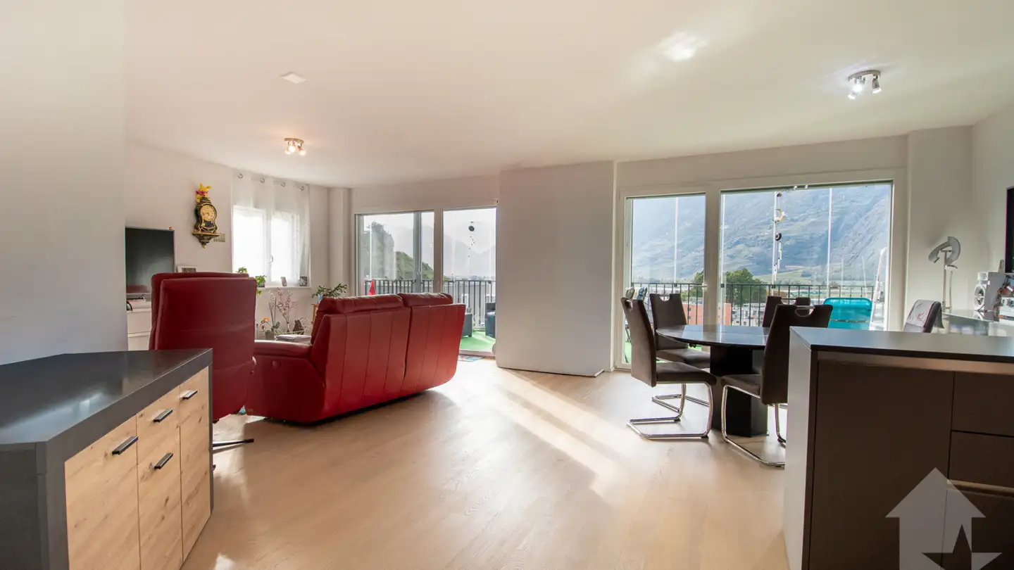 Apartment for sale - 1907 Saxon