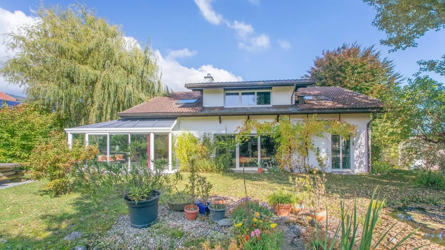 Casa singola in vendita - Chemin De Platte-Fin 4, 2046 Fontaines NE