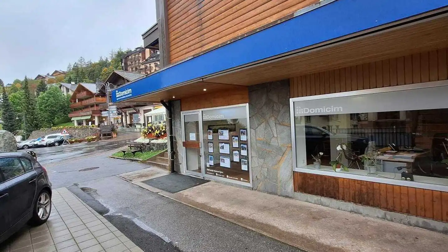 Bureau à louer - Rue Louis Favez 14, 1854 Leysin