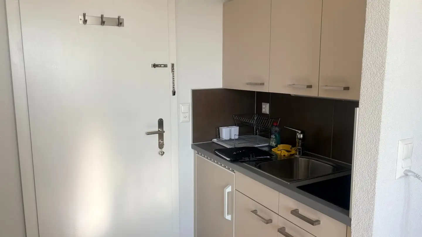 Studio for rent - Rue Marie-De-Nemours 7, 2000 Neuchâtel - Photo 2