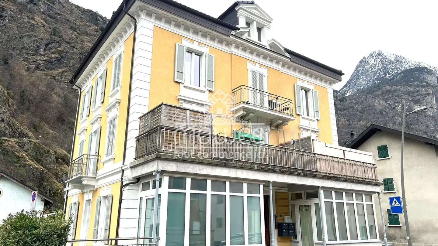 Residential building for sale - 1904 Vernayaz